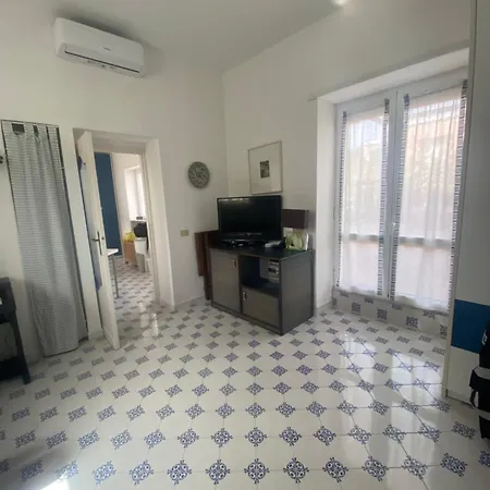 Casina Edomilla Capri