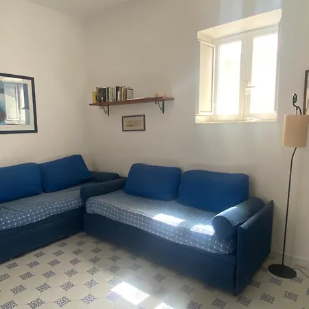 Casina Edomilla Daire Capri