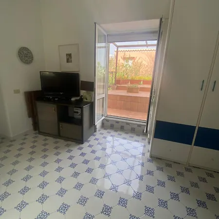 Casina Edomilla Lejlighed *