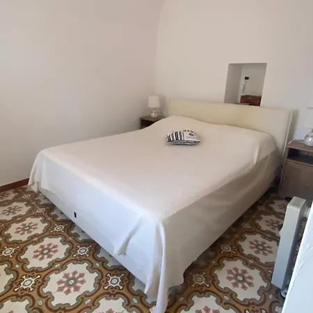 Casina Edomilla Lejlighed